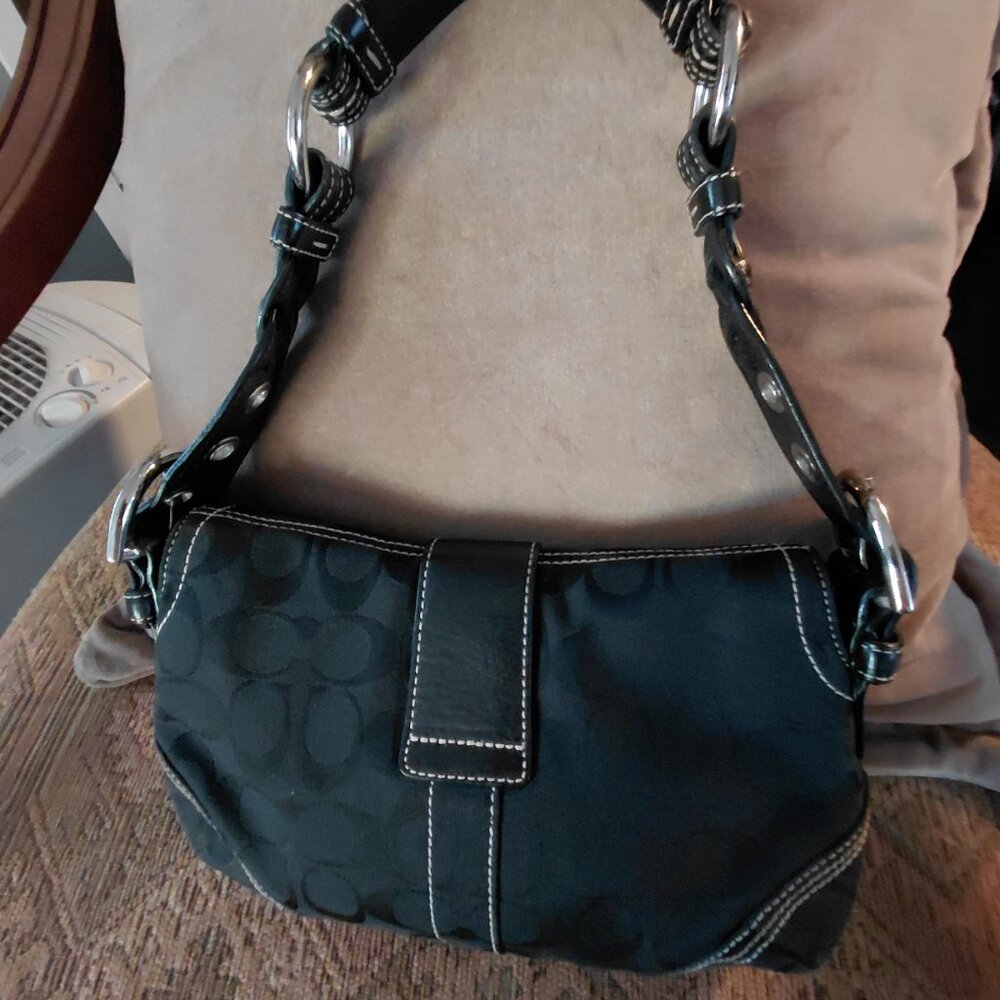 Coach Black Canvas and Leather Y2K Vintage Bag - Picture 4 of 9
